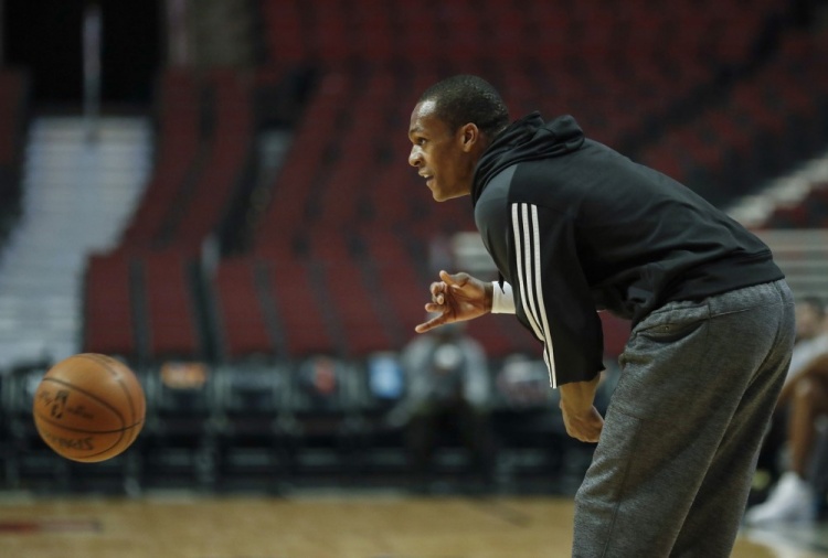 Stein：隆多是鹈鹕主帅候选人之一 完成面试 和博雷戈哈姆等竞争